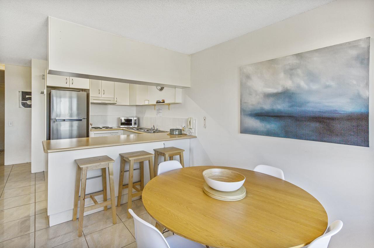 Cheltenham Apartments Caloundra Exterior photo