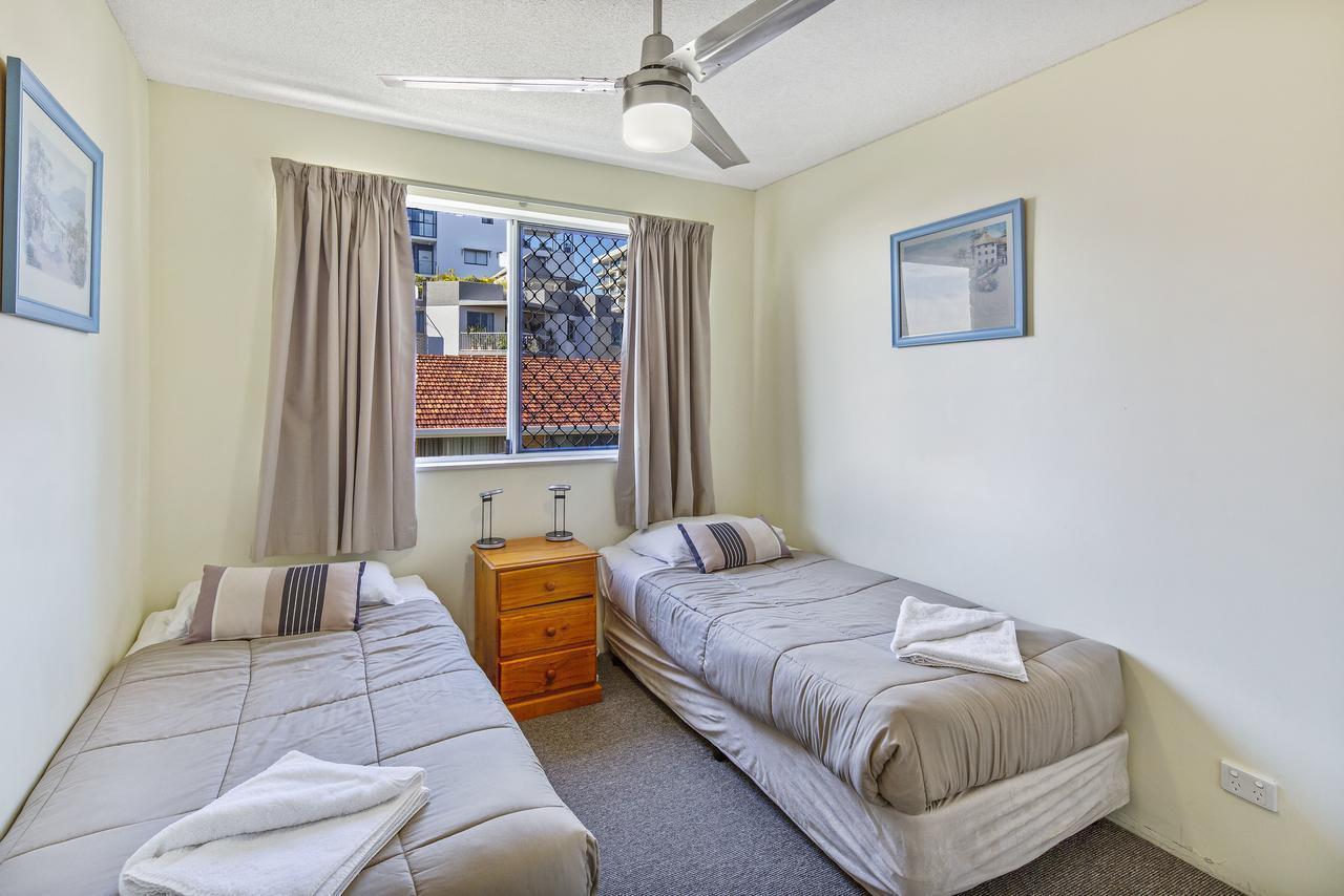 Cheltenham Apartments Caloundra Exterior photo
